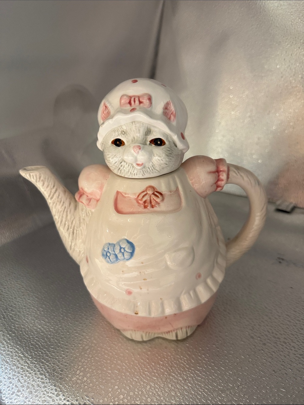 Vintage “Mrs. Kitty Tea Pot” Collectible Hand Painted Adorable Decor